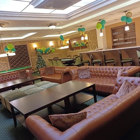 Hotel Dvorana كارلوفي فاري المظهر الخارجي الصورة