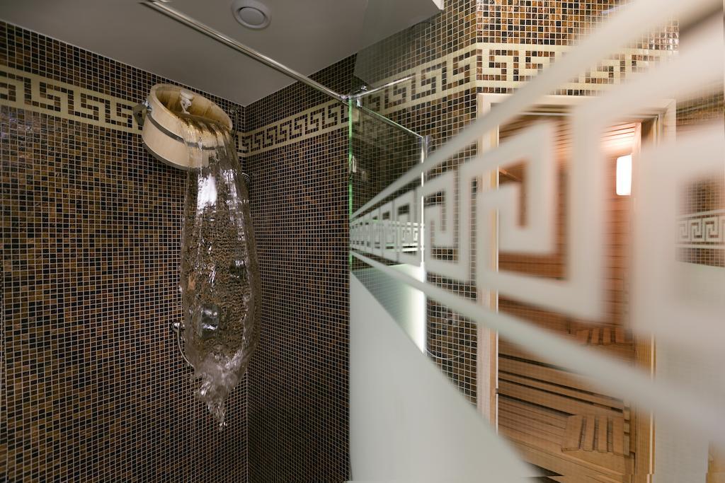 Hotel Dvorana كارلوفي فاري المظهر الخارجي الصورة